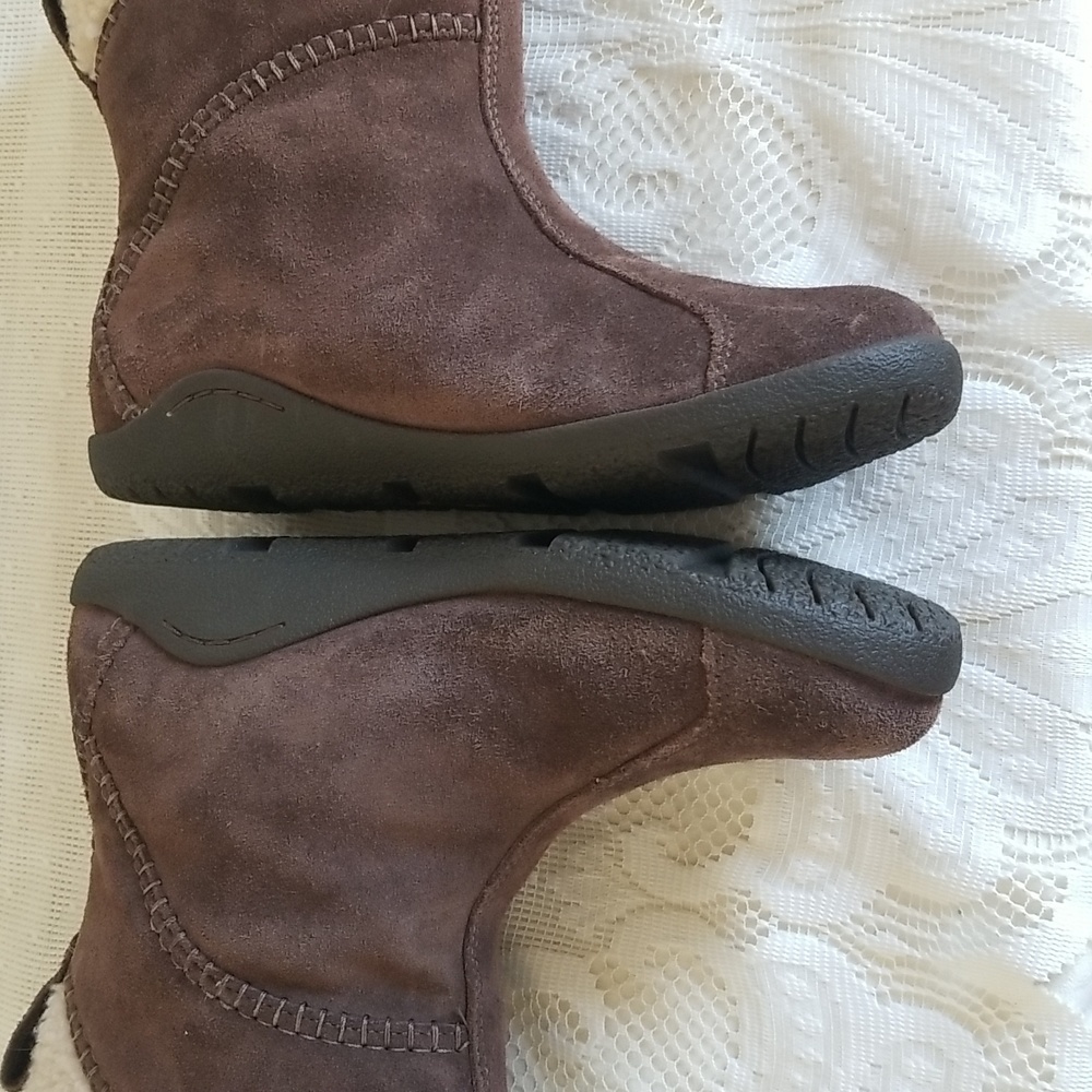 Timberland Genuine Leather Slip on Brown Boots Waterproof Size 6M Mid Calf Style - Picture 8 of 17